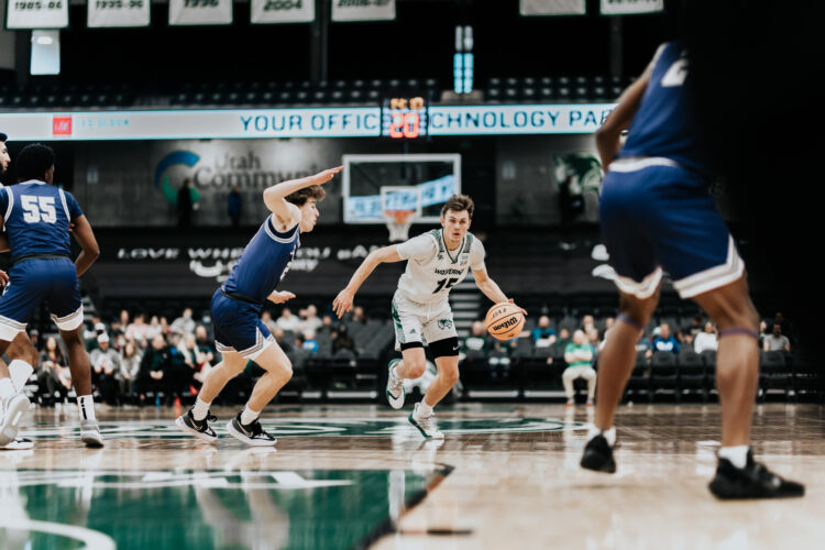 UVU men’s basketball rolls past Tarleton | News, Sports, Jobs - Daily ...
